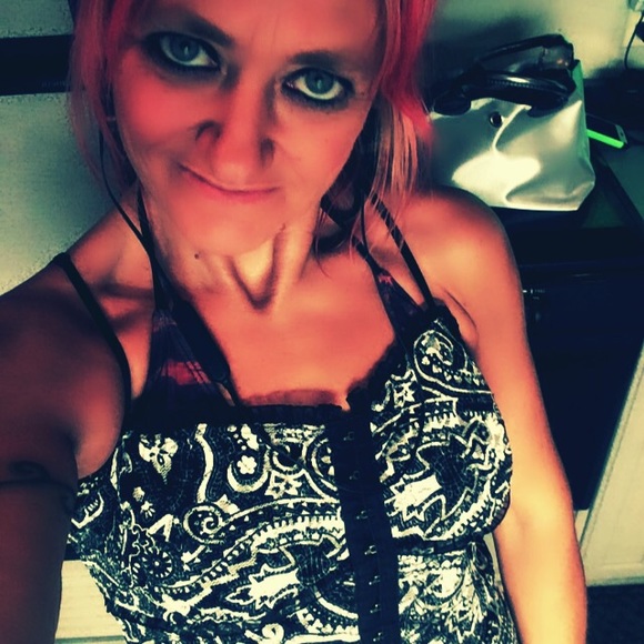 Corset style top - Picture 5 of 8